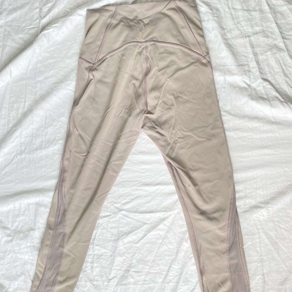 Lulu lemon leggings - Picture 2 of 3